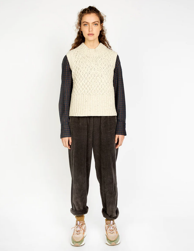 Ballybricken Trellis Irish Cropped Ladies Top Vest, Chalkstone