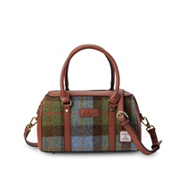 Image for Islander Medium Duffle Bag with HARRIS TWEED - Chestnut and Blue Tartan