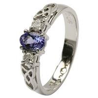 Image for Celtic14K-Gold Ring - Trinity knot design with an oval Tanzanite and 2 Brilliant cut Diamonds